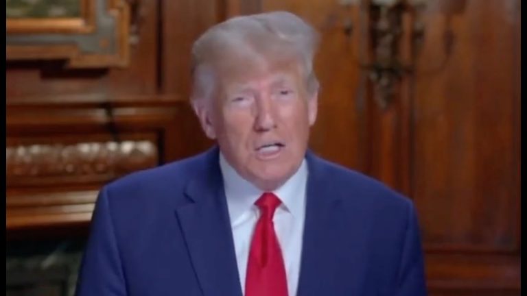 OMG: Trump HUMILIATES himself so badly, even Republican ABANDON him